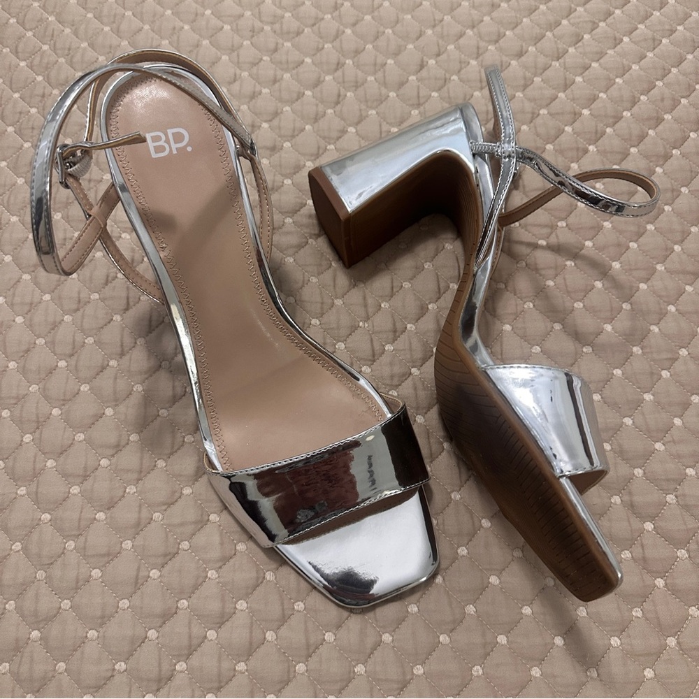 Silver Block Heel Sandals size 13M -used once! - Picture 3 of 7